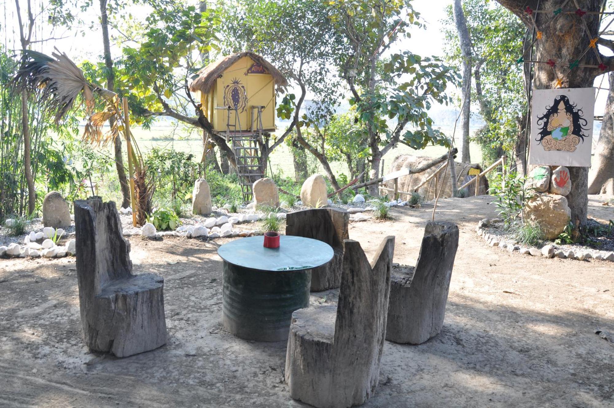 Pemsee'S Tree Town - Eco-Friendly,Tree House Hostel Саураха Екстериор снимка